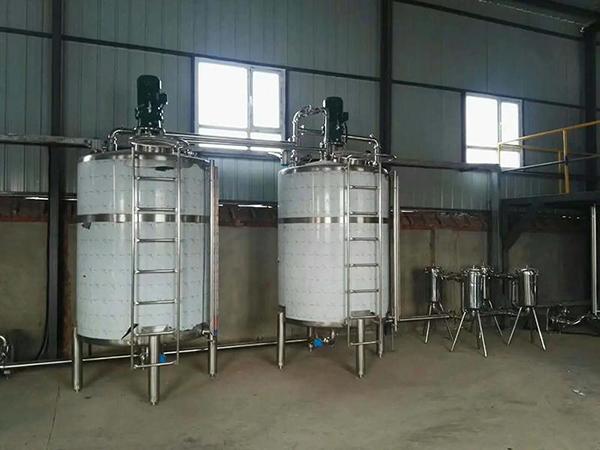 液體肥電加熱攪拌罐 不銹鋼發(fā)酵罐儲(chǔ)存罐